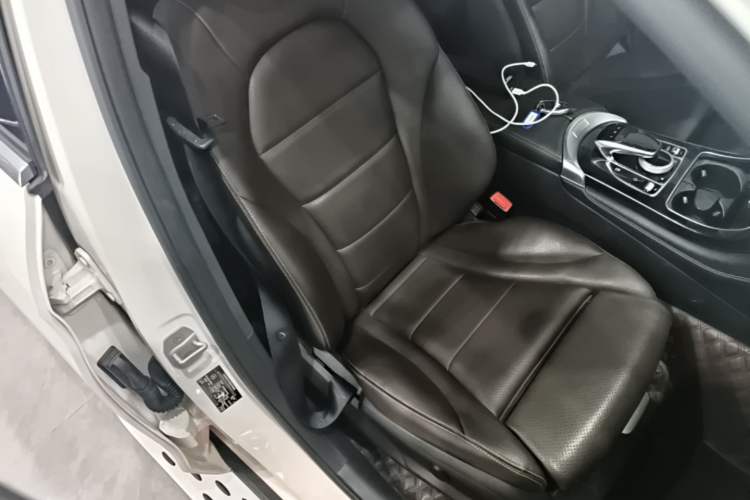 Used Mercedes-Benz GLC 2016 GLC 200 4MATIC Right Front Seat