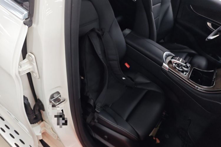 Used Mercedes-Benz GLC 2016 GLC 300 4MATIC Dynamic Model Right Front Seat