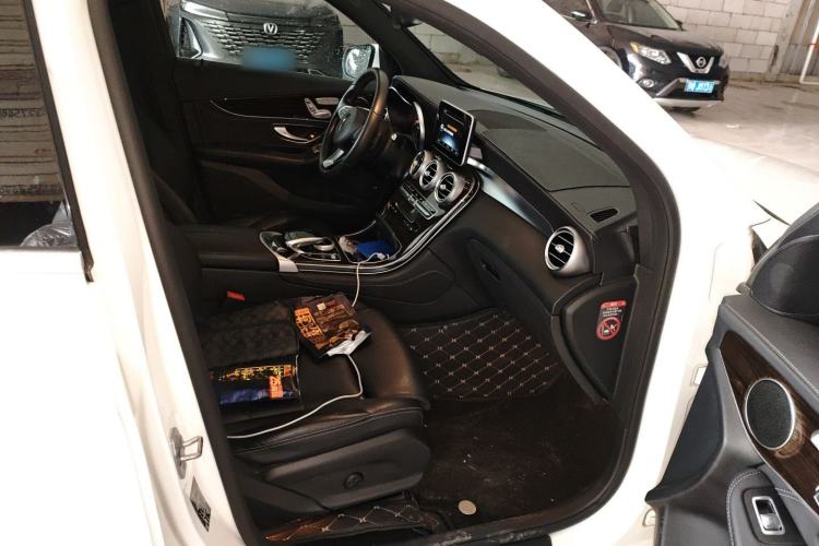 Used Mercedes-Benz GLC 2016 GLC 260 4MATIC Dynamic Edition Right Front Seat
