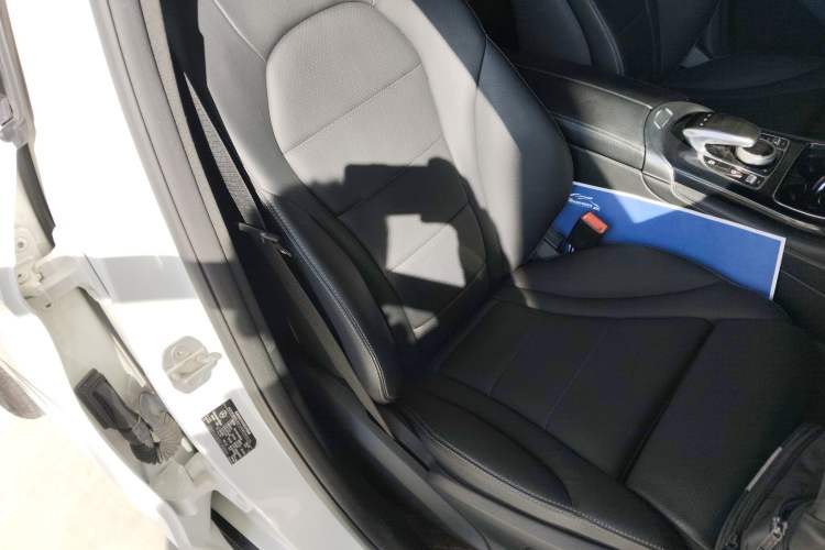 Used Mercedes-Benz GLC 2016 GLC 200 4MATIC Right Front Seat