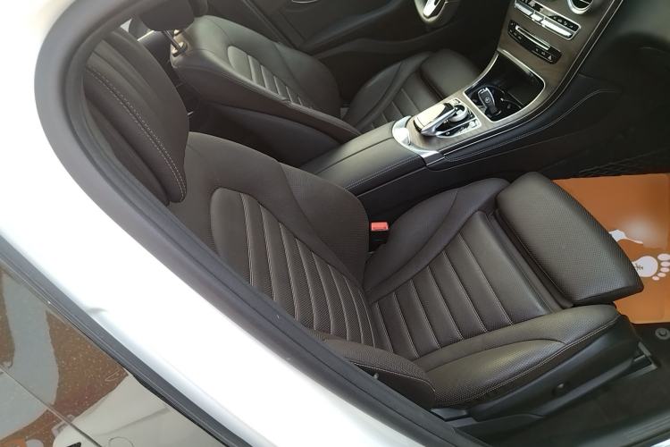 Used Mercedes-Benz GLC 2016 GLC 300 4MATIC Luxury Model Right Front Seat