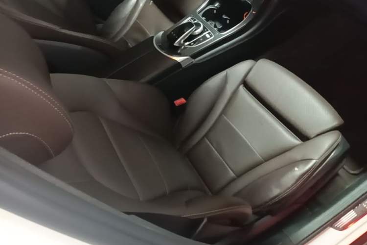 Used Mercedes-Benz GLC 2016 GLC 200 4MATIC Right Front Seat