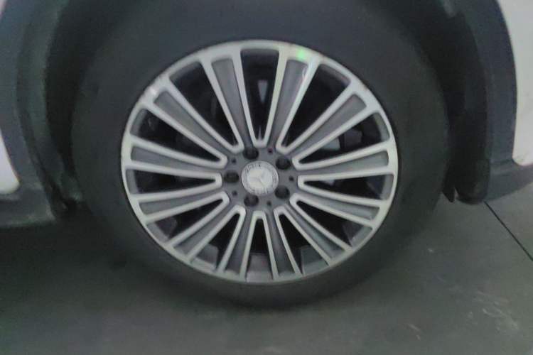 Used Mercedes-Benz GLC 2016 GLC 200 4MATIC Right Front Wheel Hub