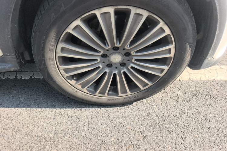 Used Mercedes-Benz GLC 2016 GLC 200 4MATIC Right Front Wheel Hub