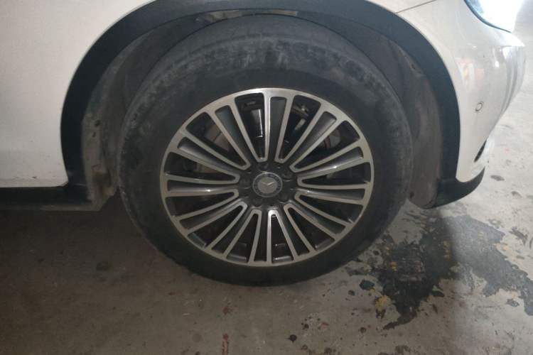 Used Mercedes-Benz GLC 2016 GLC 200 4MATIC Right Front Wheel Hub