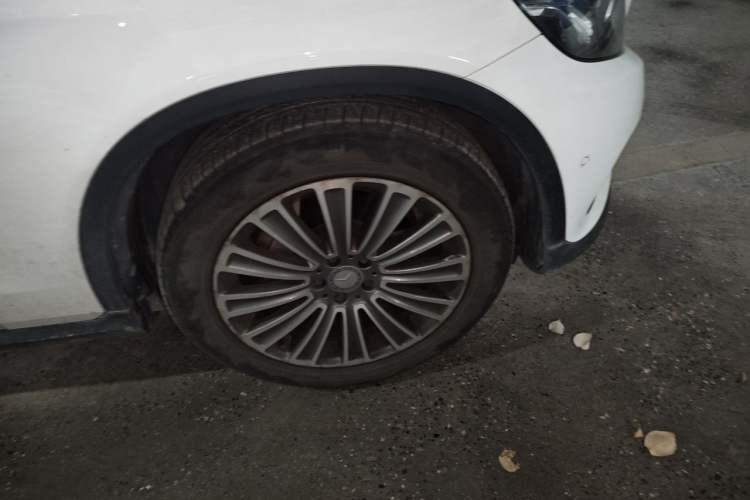 Used Mercedes-Benz GLC 2016 GLC 200 4MATIC Right Front Wheel Hub