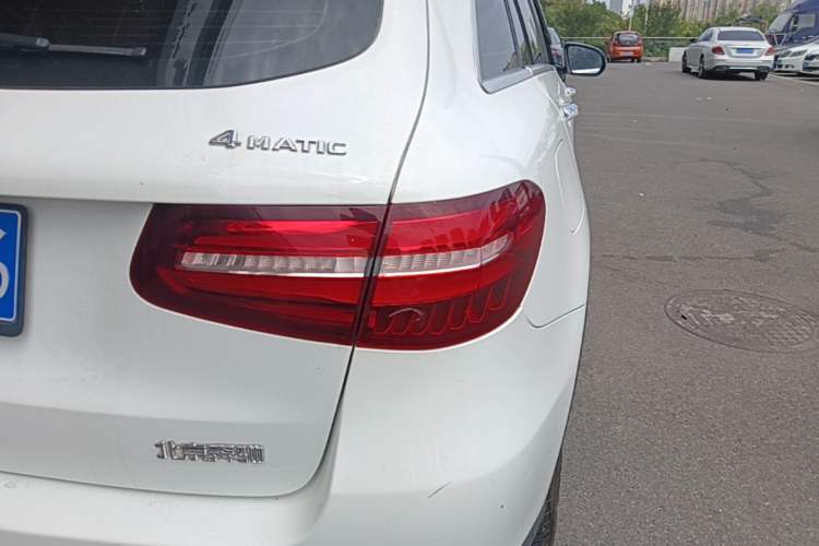 Used Mercedes-Benz GLC 2016 GLC 260 4MATIC Luxury Model Right Rear Taillight