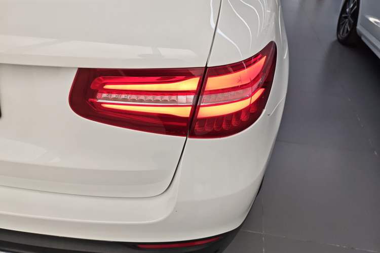 Used Mercedes-Benz GLC 2016 GLC 260 4MATIC Dynamic Edition Right Rear Taillight