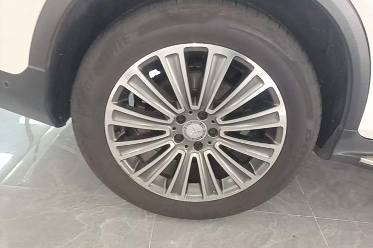Used Mercedes-Benz GLC 2016 GLC 200 4MATIC Right Rear Wheel Hub