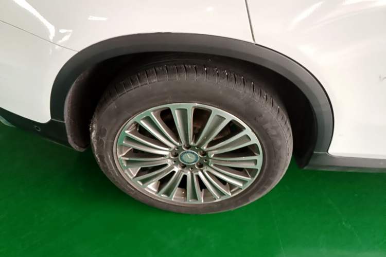 Used Mercedes-Benz GLC 2016 GLC 260 4MATIC Dynamic Edition Right Rear Wheel Hub