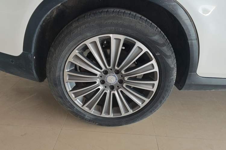 Used Mercedes-Benz GLC 2016 GLC 200 4MATIC Right Rear Wheel Hub