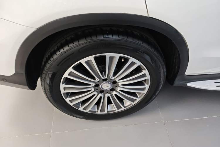 Used Mercedes-Benz GLC 2016 GLC 260 4MATIC Dynamic Edition Right Rear Wheel Hub
