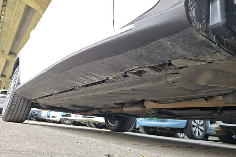 Used Mercedes-Benz GLC 2016 GLC 200 4MATIC Right Side Sill