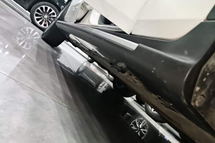 Used Mercedes-Benz GLC 2016 GLC 200 4MATIC Right Side Sill