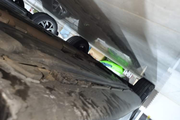 Used Mercedes-Benz GLC 2016 GLC 300 4MATIC Dynamic Model Right Side Sill
