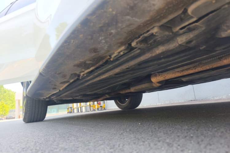 Used Mercedes-Benz GLC 2016 GLC 260 4MATIC Luxury Model Right Side Sill