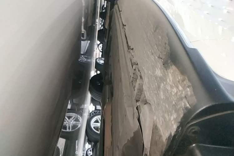 Used Mercedes-Benz GLC 2016 GLC 200 4MATIC Right Side Sill