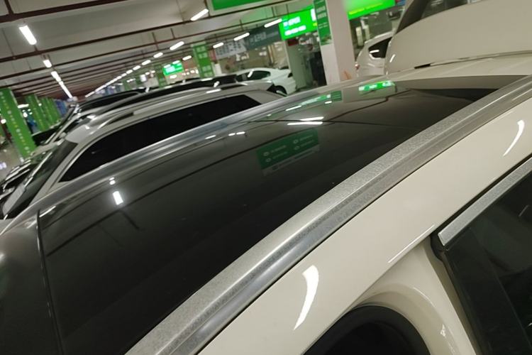 Used Mercedes-Benz GLC 2016 GLC 260 4MATIC Luxury Model Roof