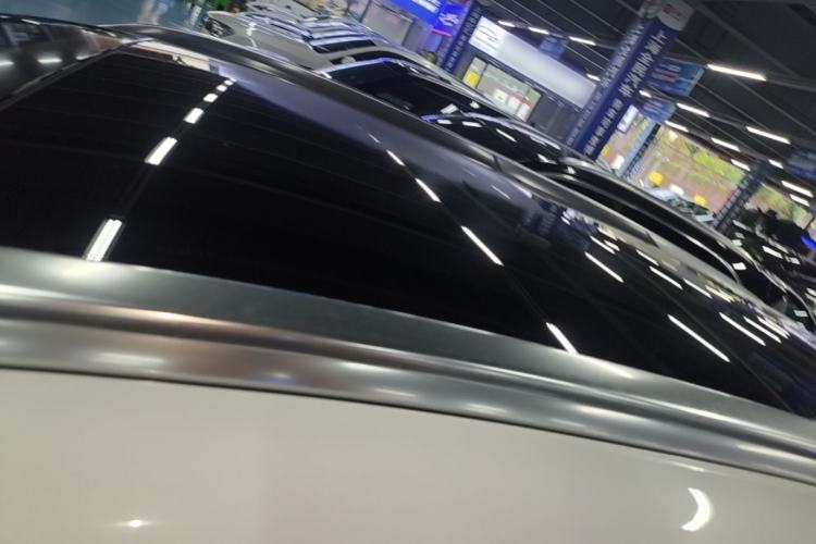Used Mercedes-Benz GLC 2016 GLC 300 4MATIC Dynamic Model Roof
