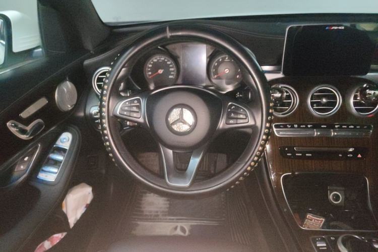 Used Mercedes-Benz GLC 2016 GLC 260 4MATIC Dynamic Edition Steering Wheel