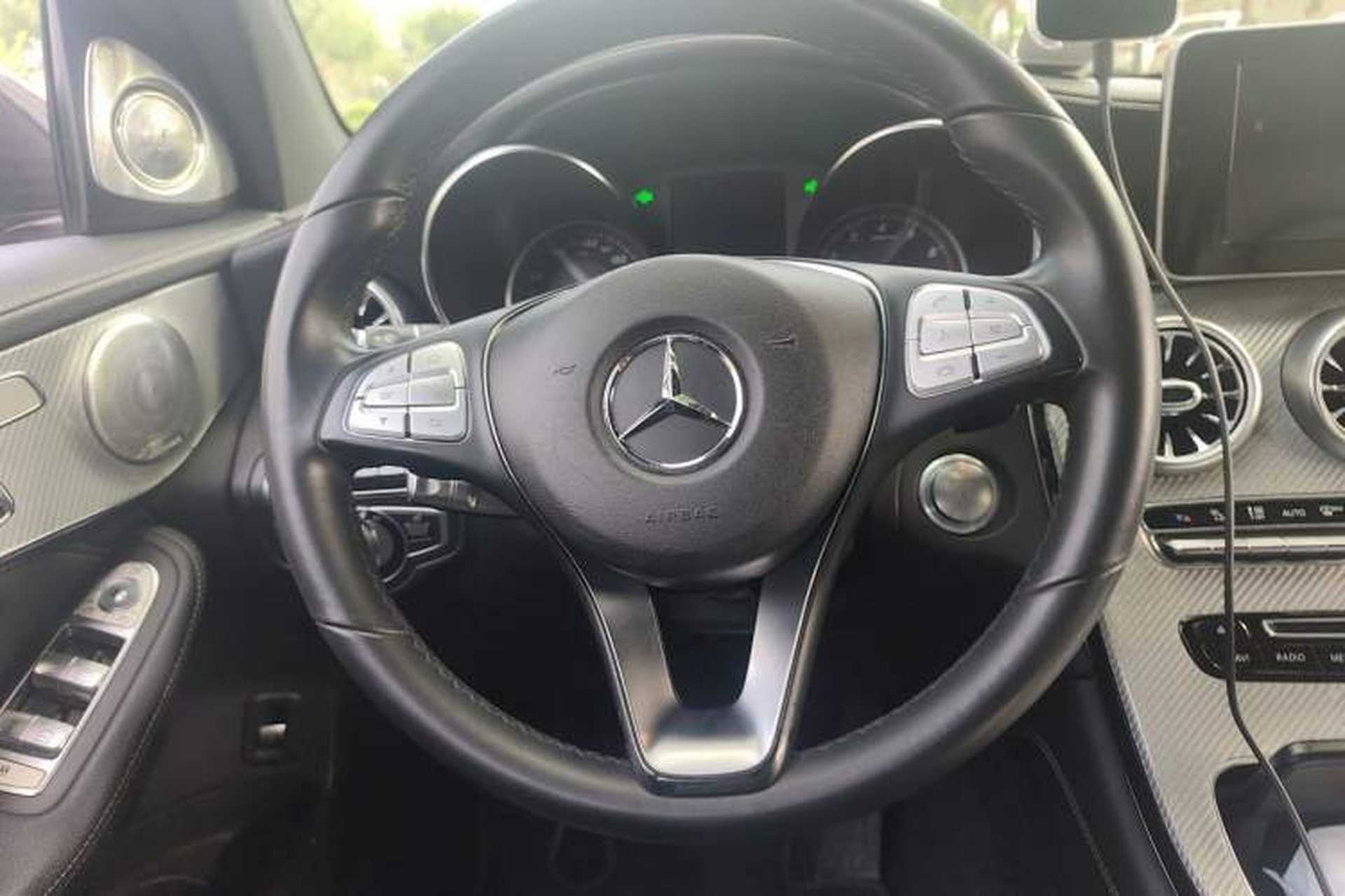 Used Mercedes-Benz GLC 2016 GLC 260 4MATIC Luxury Model Steering Wheel