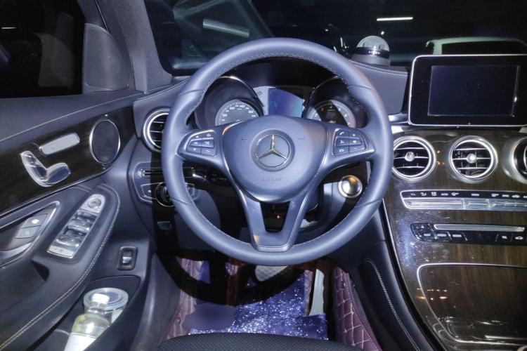 Used Mercedes-Benz GLC 2016 GLC 260 4MATIC Dynamic Edition Steering Wheel