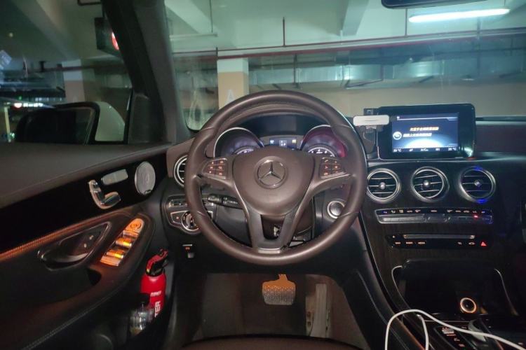 Used Mercedes-Benz GLC 2016 GLC 260 4MATIC Dynamic Edition Steering Wheel