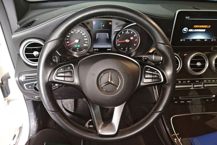 Used Mercedes-Benz GLC 2016 GLC 260 4MATIC Dynamic Edition Steering Wheel