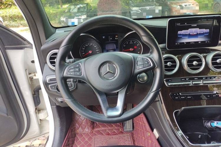 Used Mercedes-Benz GLC 2016 GLC 260 4MATIC Dynamic Edition Steering Wheel