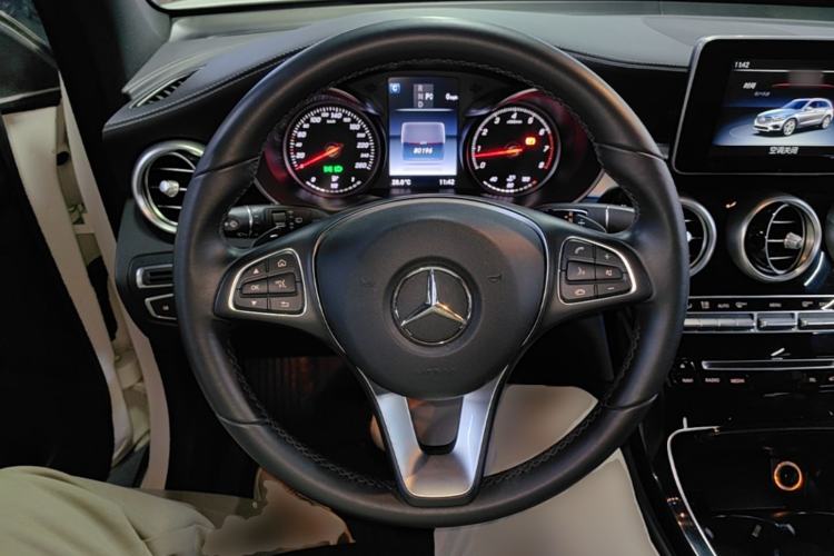 Used Mercedes-Benz GLC 2016 GLC 200 4MATIC Steering Wheel
