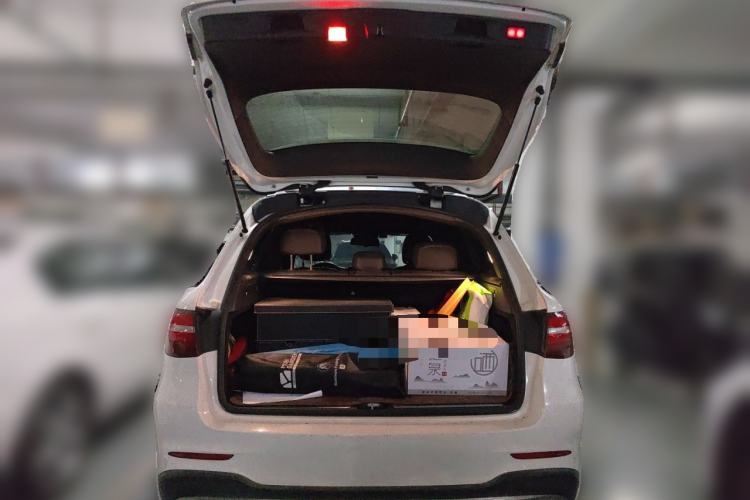 Used Mercedes-Benz GLC 2016 GLC 260 4MATIC Luxury Model Trunk