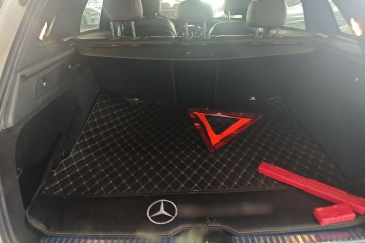 Used Mercedes-Benz GLC 2016 GLC 200 4MATIC Trunk