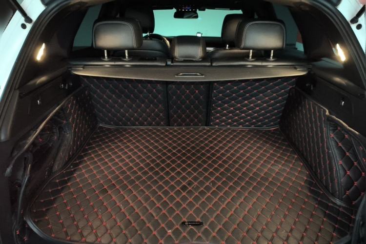 Used Mercedes-Benz GLC 2016 GLC 260 4MATIC Luxury Model Trunk