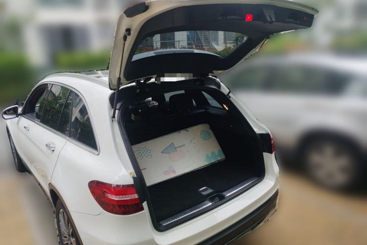 Used Mercedes-Benz GLC 2016 GLC 260 4MATIC Luxury Model Trunk