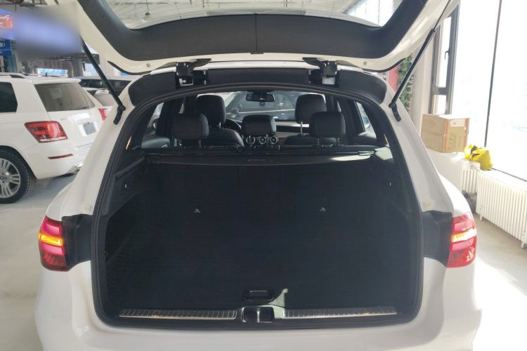 Used Mercedes-Benz GLC 2016 GLC 200 4MATIC Trunk