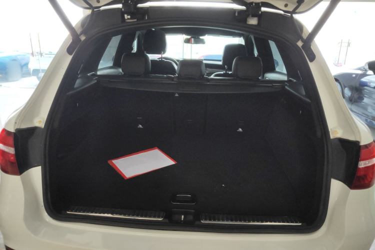 Used Mercedes-Benz GLC 2016 GLC 200 4MATIC Trunk
