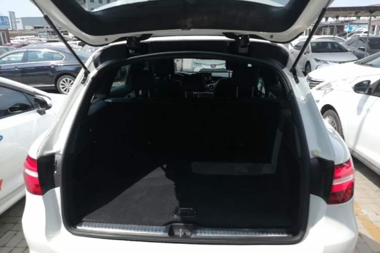 Used Mercedes-Benz GLC 2016 GLC 200 4MATIC Trunk