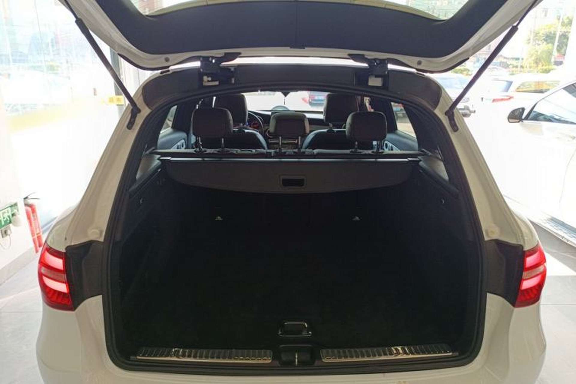 Used Mercedes-Benz GLC 2016 GLC 200 4MATIC Trunk