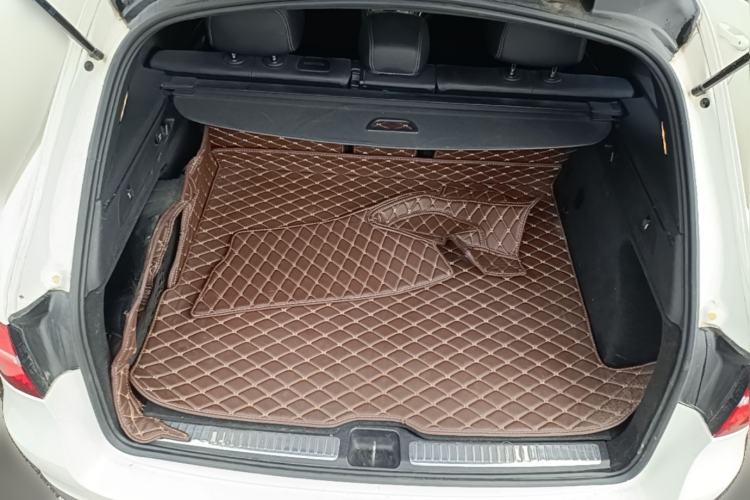 Used Mercedes-Benz GLC 2016 GLC 300 4MATIC Dynamic Model Trunk