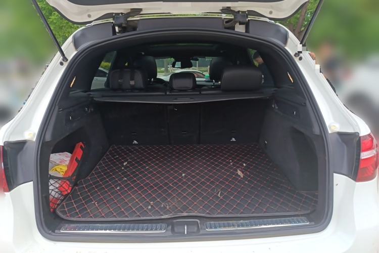 Used Mercedes-Benz GLC 2016 GLC 260 4MATIC Luxury Model Trunk