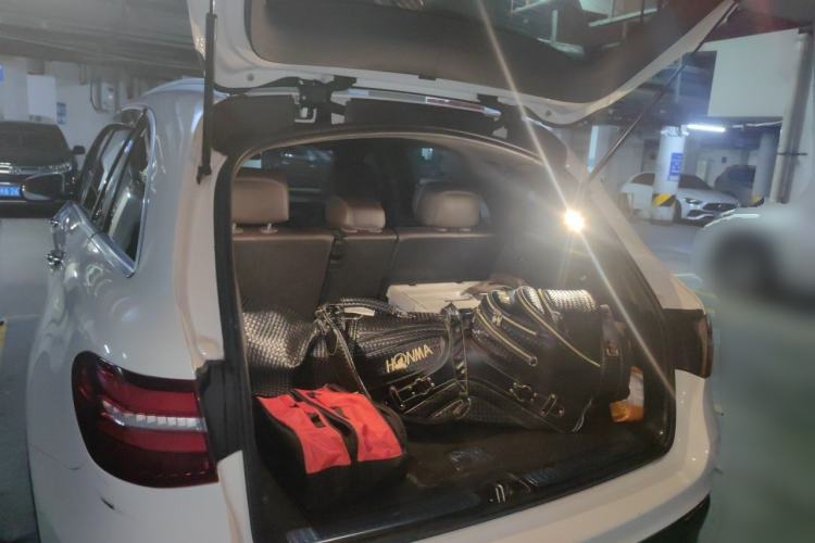 Used Mercedes-Benz GLC 2016 GLC 260 4MATIC Dynamic Edition Trunk