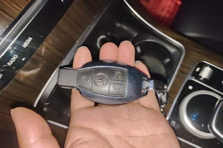 Used Mercedes-Benz GLC 2016 GLC 260 4MATIC Dynamic Edition Vehicle Key