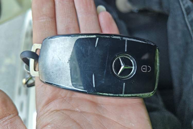 Used Mercedes-Benz GLC 2016 GLC 300 4MATIC Dynamic Model Vehicle Key