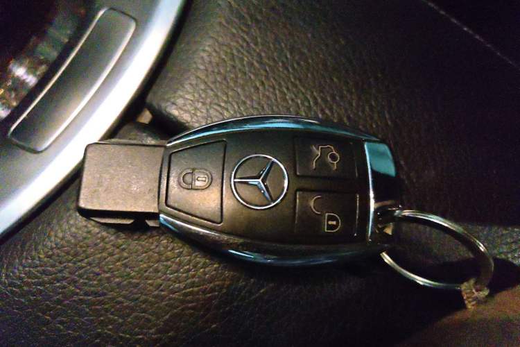Used Mercedes-Benz GLC 2016 GLC 260 4MATIC Luxury Model Vehicle Key