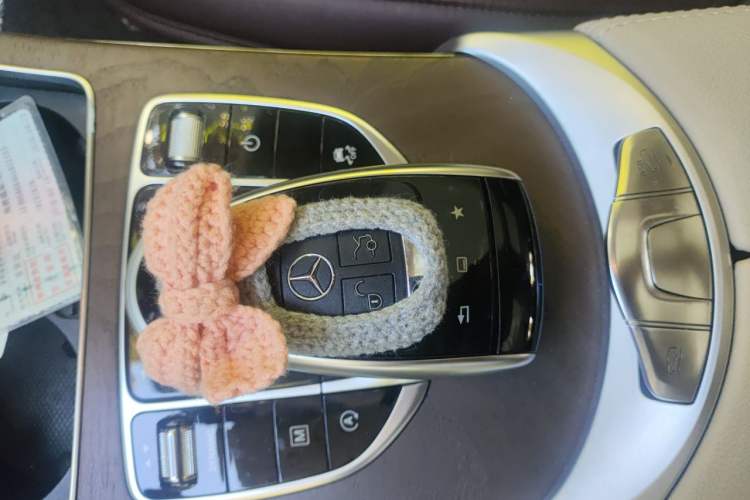 Used Mercedes-Benz GLC 2016 GLC 300 4MATIC Luxury Model Vehicle Key