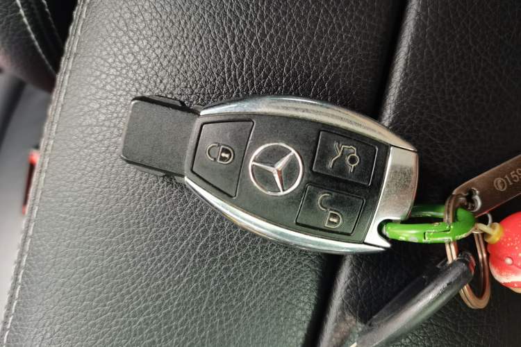 Used Mercedes-Benz GLC 2016 GLC 260 4MATIC Dynamic Edition Vehicle Key