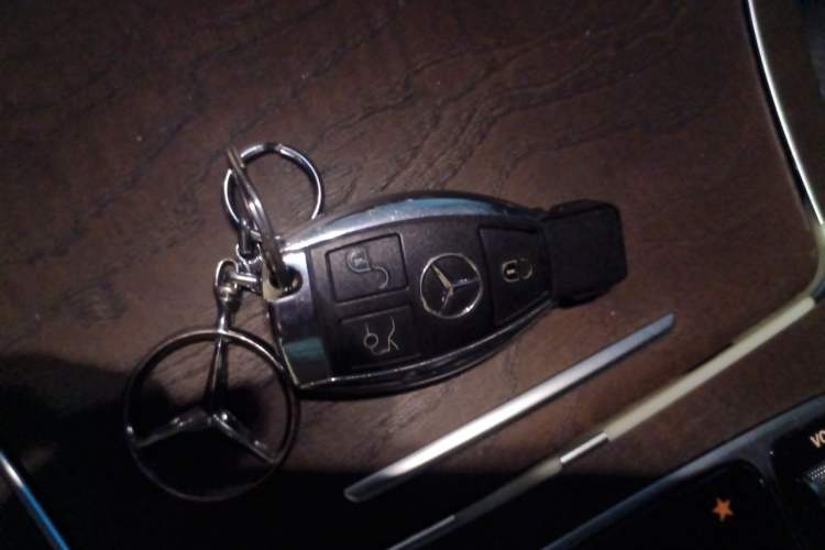 Used Mercedes-Benz GLC 2016 GLC 300 4MATIC Dynamic Model Vehicle Key