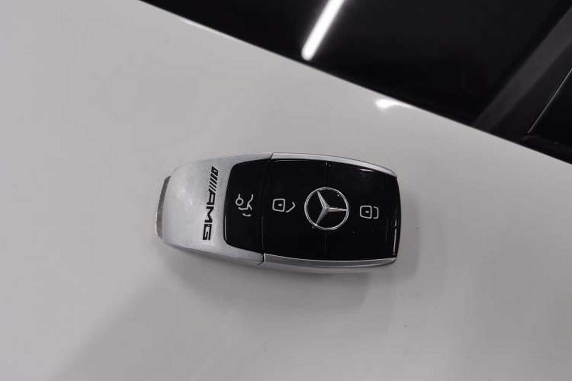 Used Mercedes-Benz GLC 2016 GLC 300 4MATIC Dynamic Model Vehicle Key