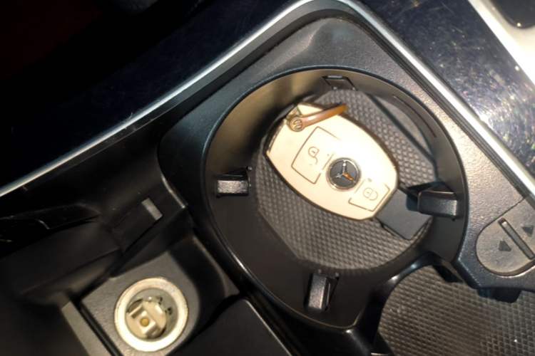Used Mercedes-Benz GLC 2016 GLC 200 4MATIC Vehicle Key