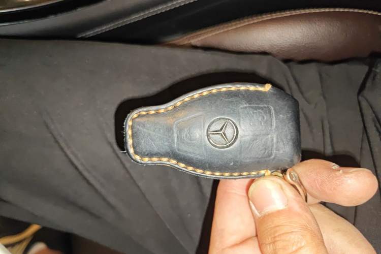 Used Mercedes-Benz GLC 2016 GLC 260 4MATIC Dynamic Edition Vehicle Key